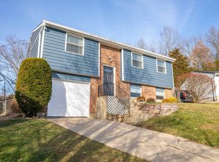 17 Valley View Cir, Alexandria, KY 41001