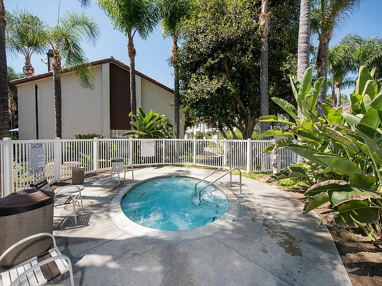 319 Molokai Dr — Photo 41