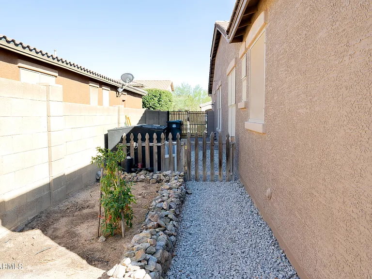 16062 W Tohono Dr — Photo 41