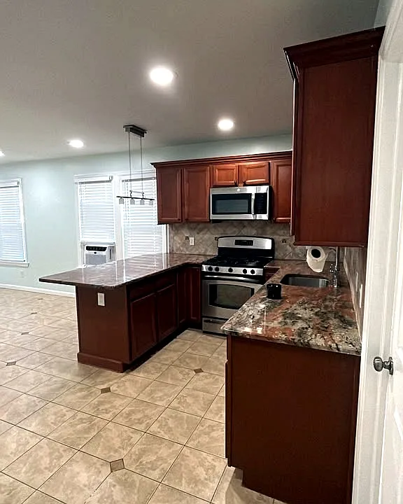 52 Marlboro Rd #1