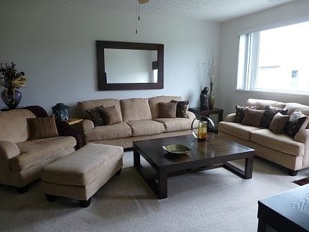 2nd image of 5460 Wilmington Cir