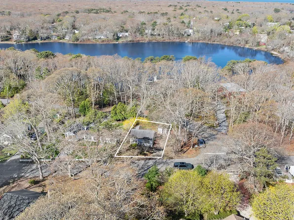 170 Little Fresh Pond Rd, Southampton, NY 11968