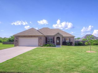 1657 Leighton Ct, Webb City, MO 64870