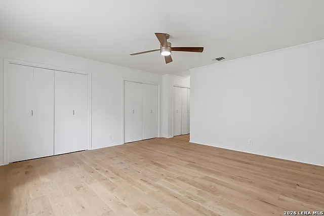 486 E Olmos Dr — Photo 15