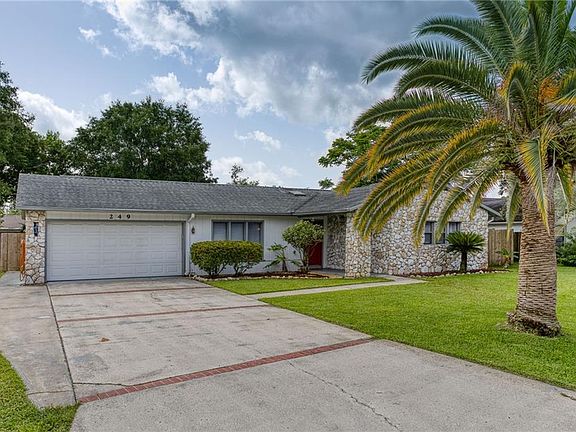 3rd image of 249 Cambridge Dr