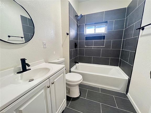 5th image of 4323 Benton Blvd