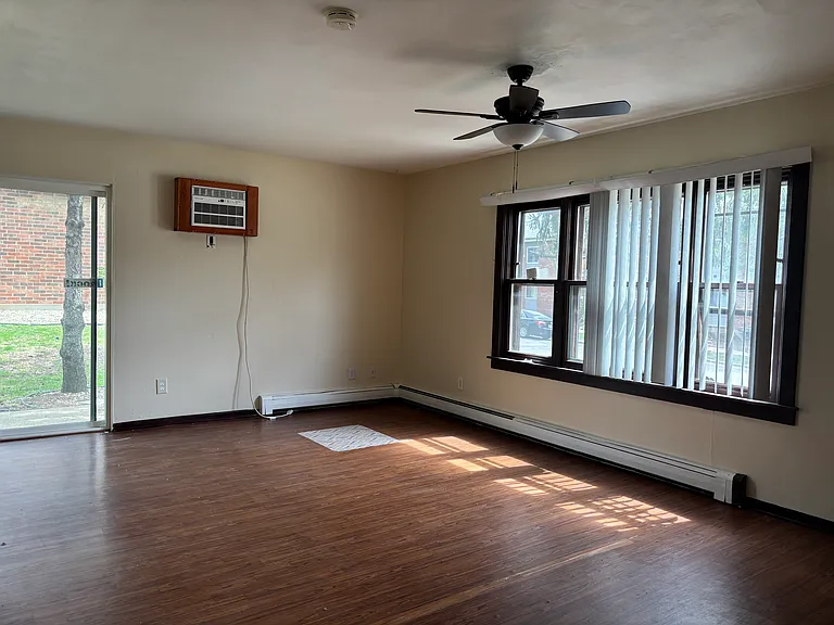 4410 Dwight Dr #2 — Photo 3