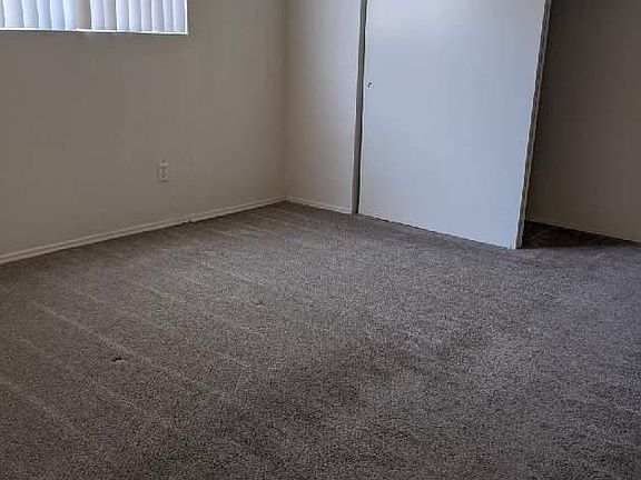 5th image of 3820 40th St
