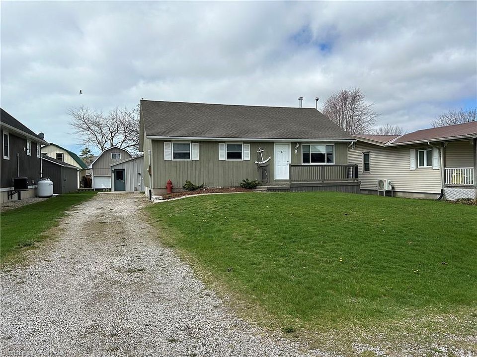 1st image of 8 Pickerel Rd