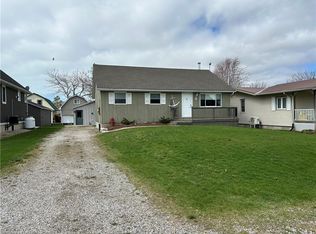 8 Pickerel Rd, Norfolk County, ON N0E 1M0