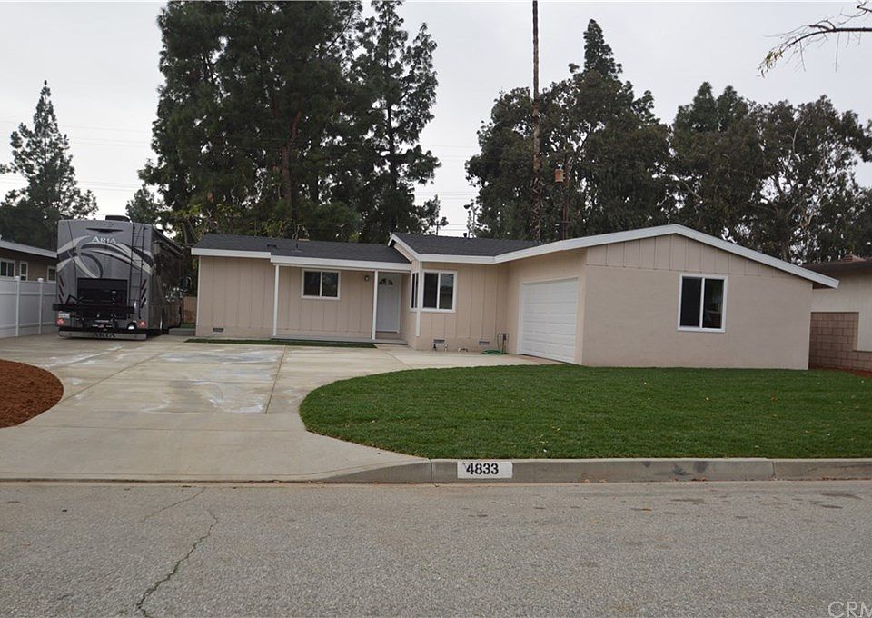 1st image of 4833 N Darfield Ave