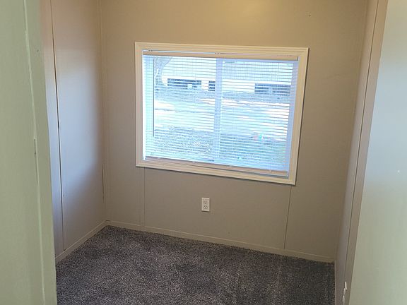 4th image of 2700 N Washington St #212M