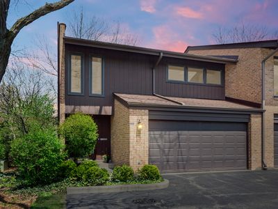 1720 Wildberry Dr UNIT D, Glenview, IL, 60025