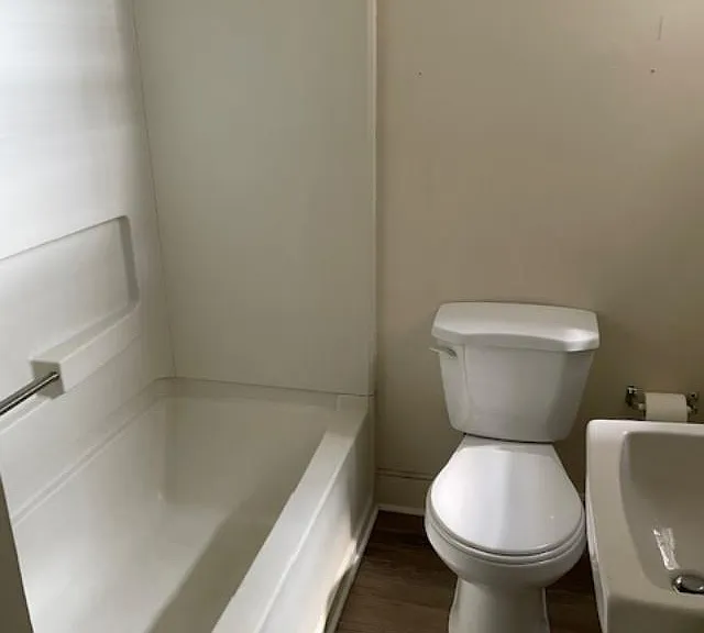 125 Penn St #1 — Photo 6