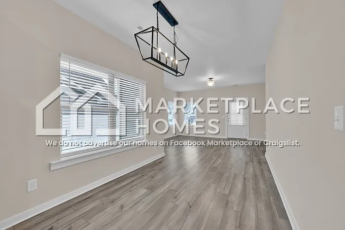 170 Kings Way — Photo 6