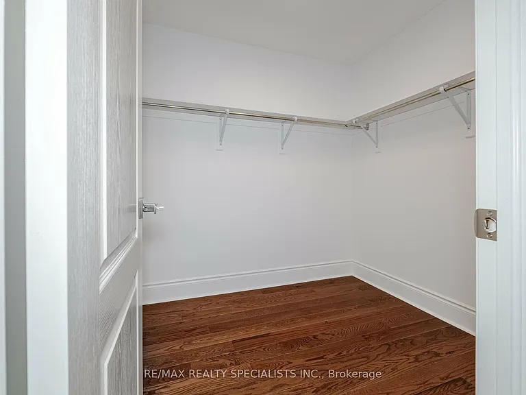 8C Clairtrell Rd — Photo 23