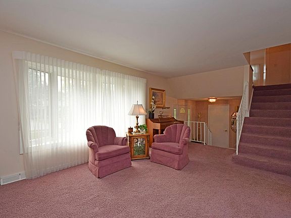 4th image of 4409 Graydon Dr