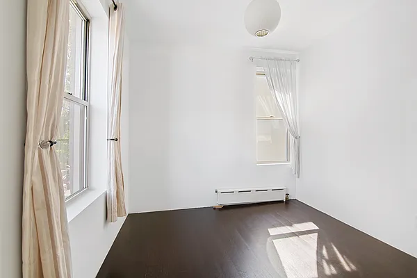 Sold by Compass | media 7