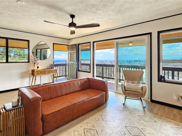 4308 Sierra Dr #B, Honolulu, HI 96816