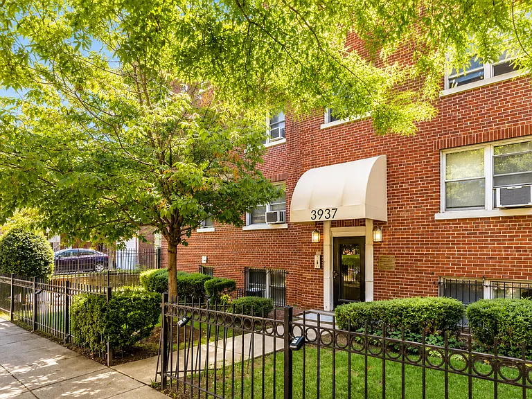 3937 S St SE #108 — Photo 16