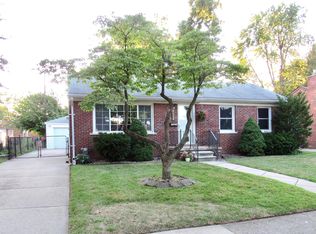 9623 Brookfield St, Livonia, MI 48150