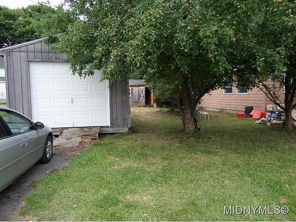 2nd image of 1308 Miller St
