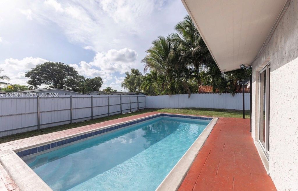5771 SW 38th Ct, Davie, FL - View 4