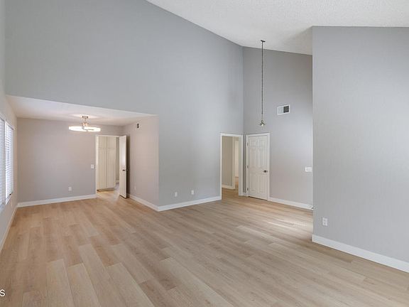 4th image of 6131 Fremont Cir