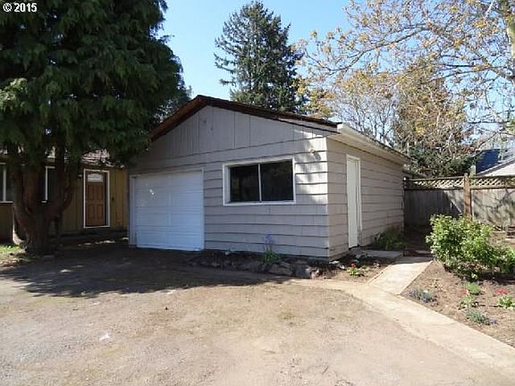 2nd image of 1515 E 33rd St