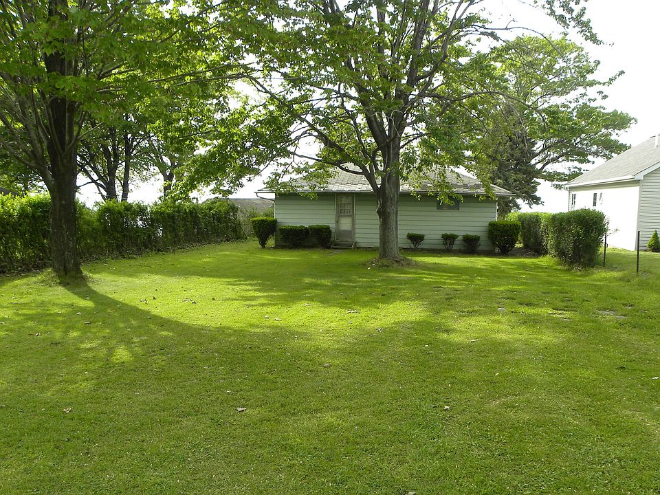 11762 Old Lake Rd, North East, PA 16428 Zillow