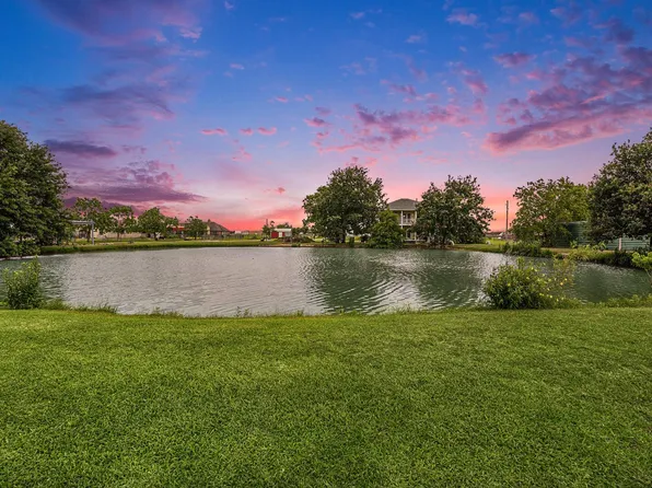 4201 Lawrence Rd, Beach City, TX 77523