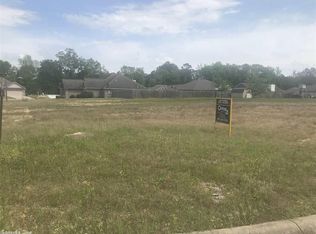 213 Shamsie Ln, White Hall, AR 71602