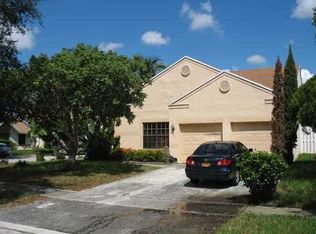 8731 SW 11th St, Hollywood, FL 33025