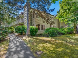5054 Foothills Dr #70F, Lake Oswego, OR