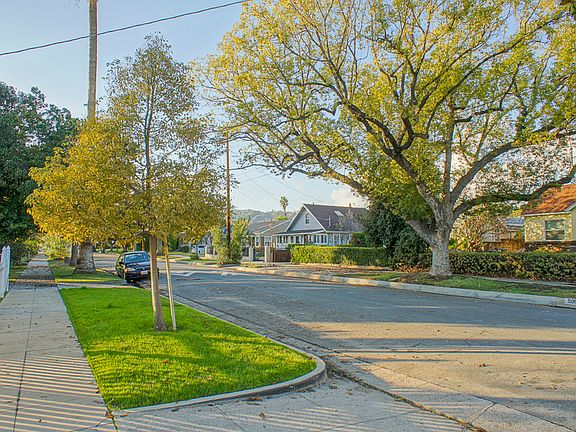 5th image of 500 W Claremont St