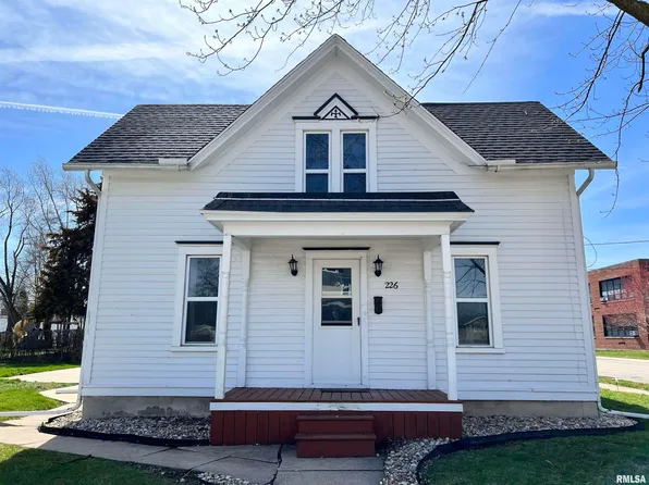 226 W Central Ave, Princeton, IL 61356