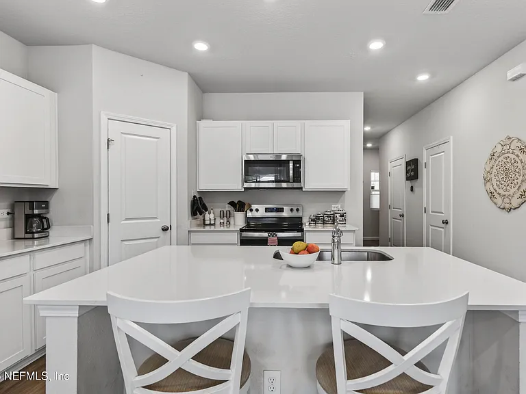 14532 Macadamia Ln — Photo 11
