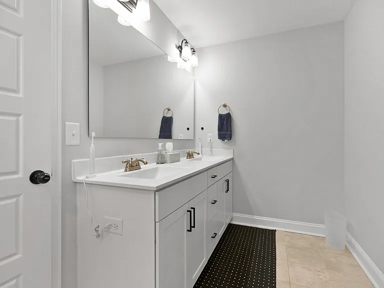 1730 Veranda Ct — Photo 12