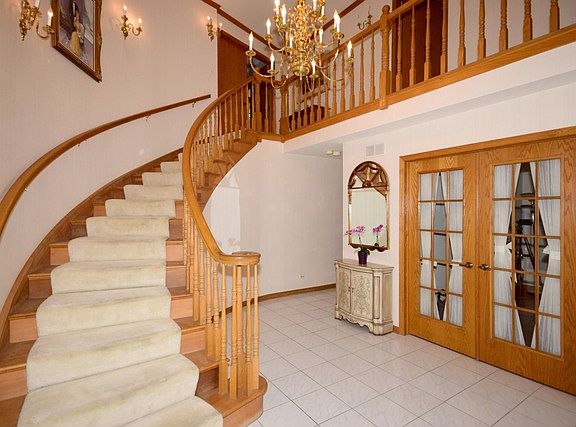 2nd image of 133 Founders Pointe Dr S