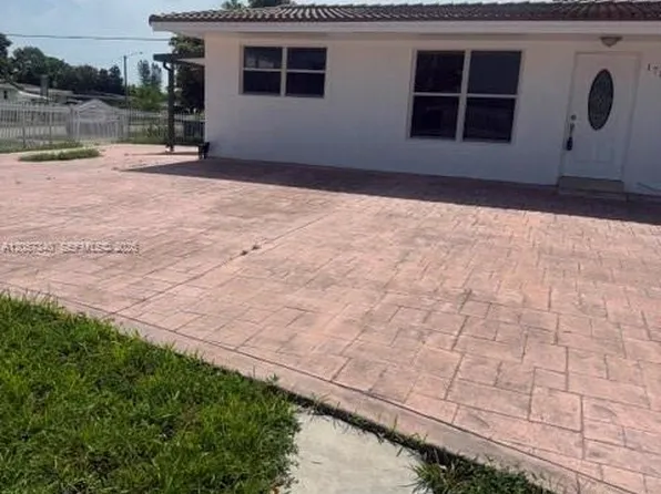 17545 NW 49th Ct, Opa Locka, FL 33055