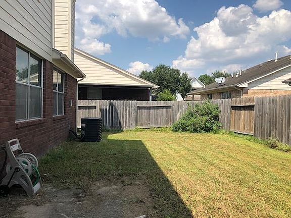 4th image of 2914 Amber Cliff Dr