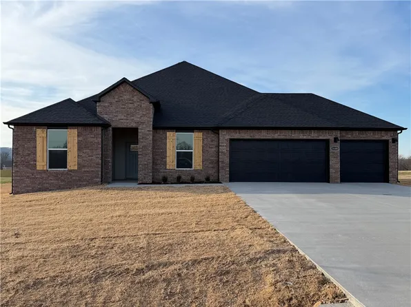 3100 Hattie Ln, Springdale, AR 72764
