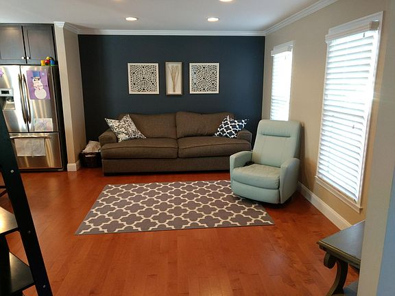 4th image of 2576 Huntington Dr