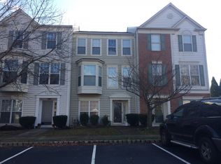 40 Snowberry Ln, Delran, NJ 08075