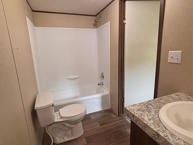 10 E Walnut Lake Dr — Photo 4