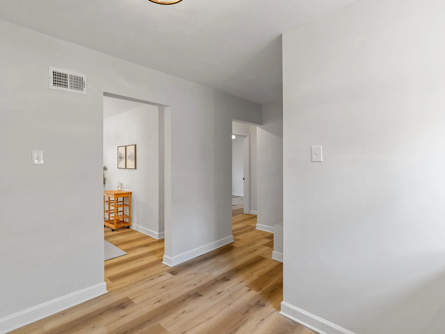 2 bed, 1053 sqft, $1,495 — Photo 1