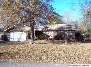701 Orchid Ave, Albertville, AL 35951