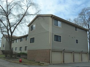 39880 N Golf Ln APT 42, Antioch, IL 60002