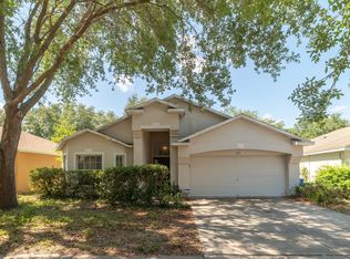 721 Somerstone Dr, Valrico, FL 33594