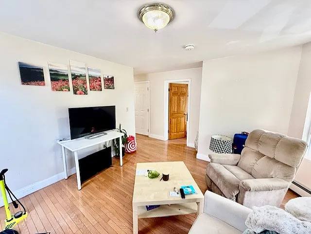 Building Photo - 279 Pearl St #1L